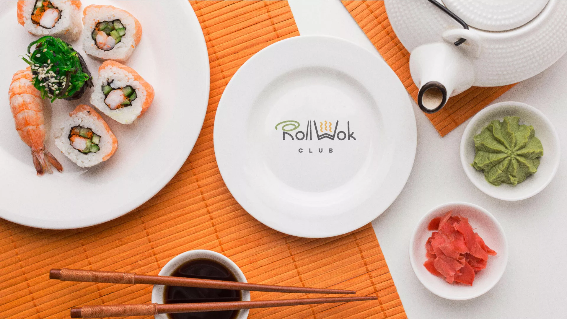 Разработка логотипа и фирменного стиля суши-бара «Roll Wok Club» в Каменногорске